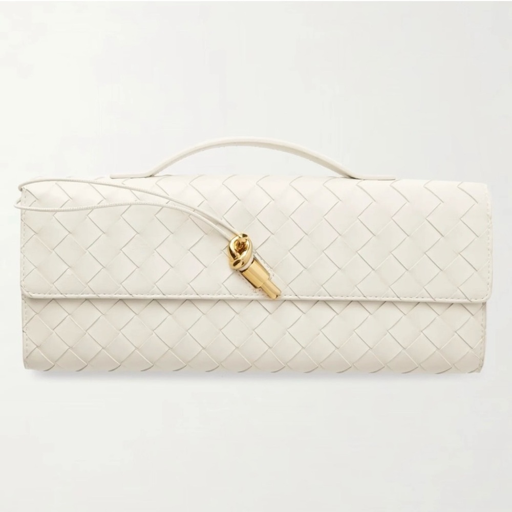 NWT Few Moda Theia Bag Clutch Crossbody Strap Cream